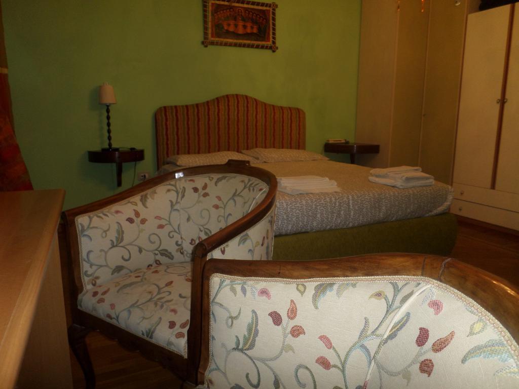 B&B Zia Sua Наполи Екстериор снимка